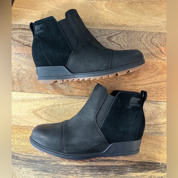 Sorel suede ankle boots 8.5, NWB, waterproof materials, winter boots, Wedge heel - Picture 8 of 9